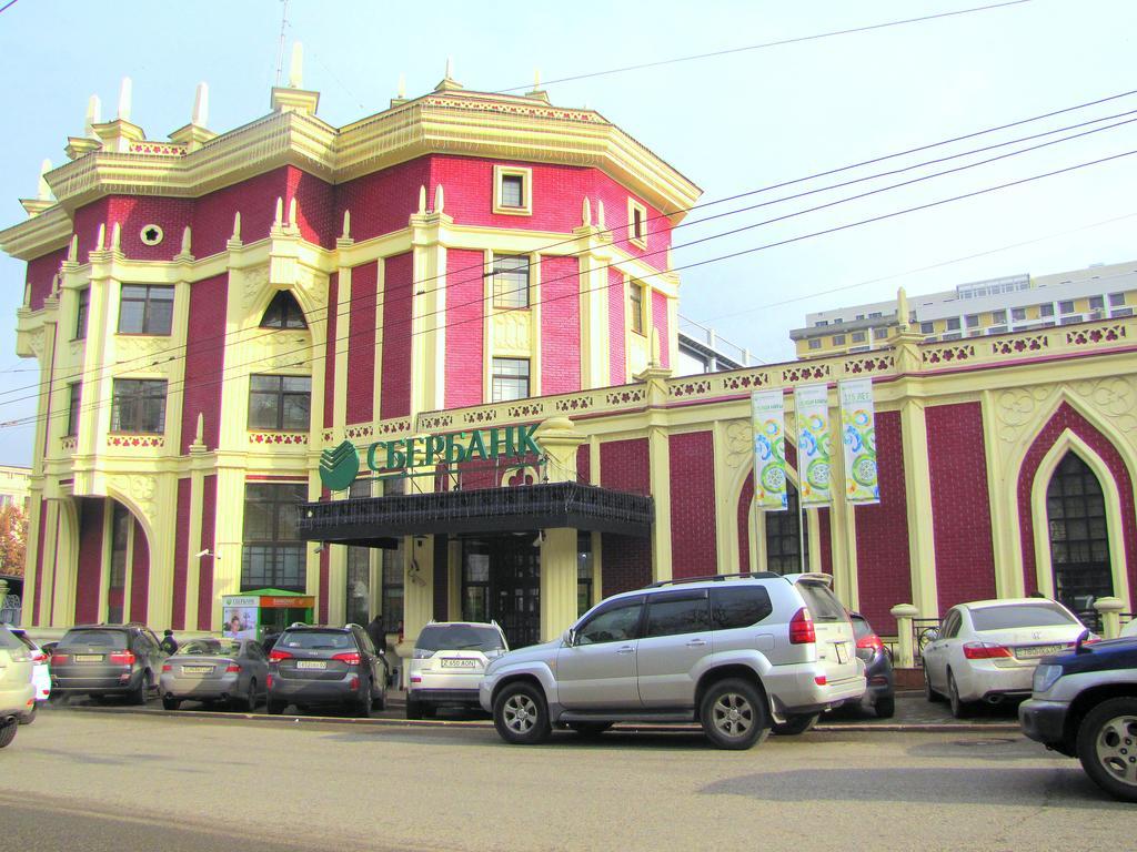 אלמטי Guest House On Kaldaiakova 38 מראה חיצוני תמונה